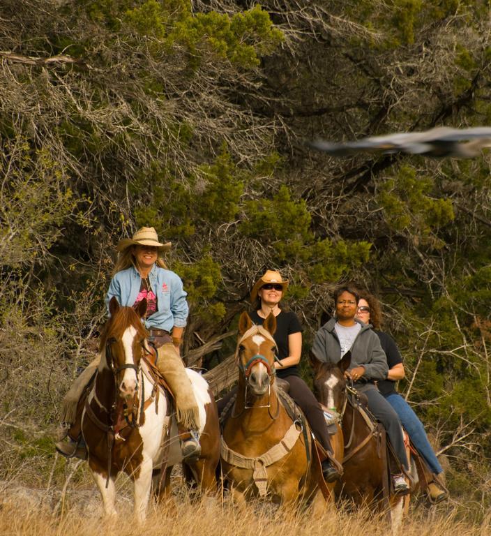 Flying L Ranch Resort & Golf Course Бандера Екстериор снимка